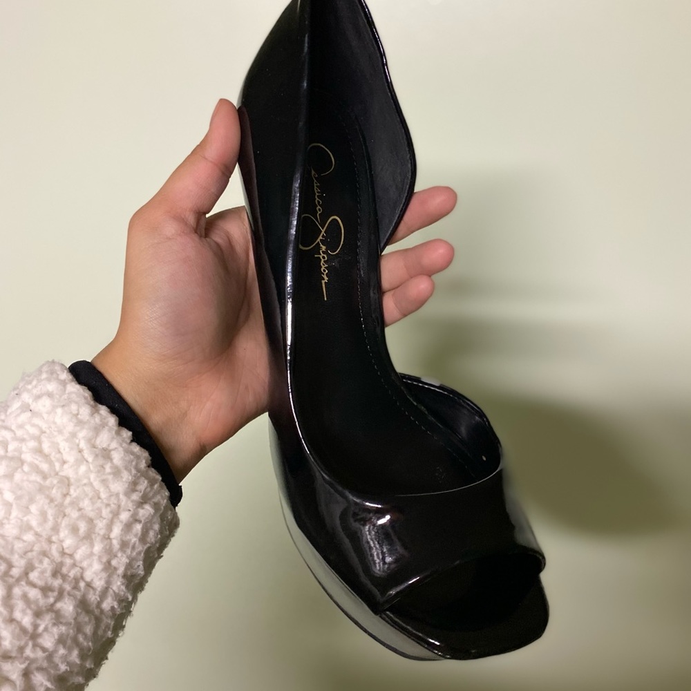 New black heels